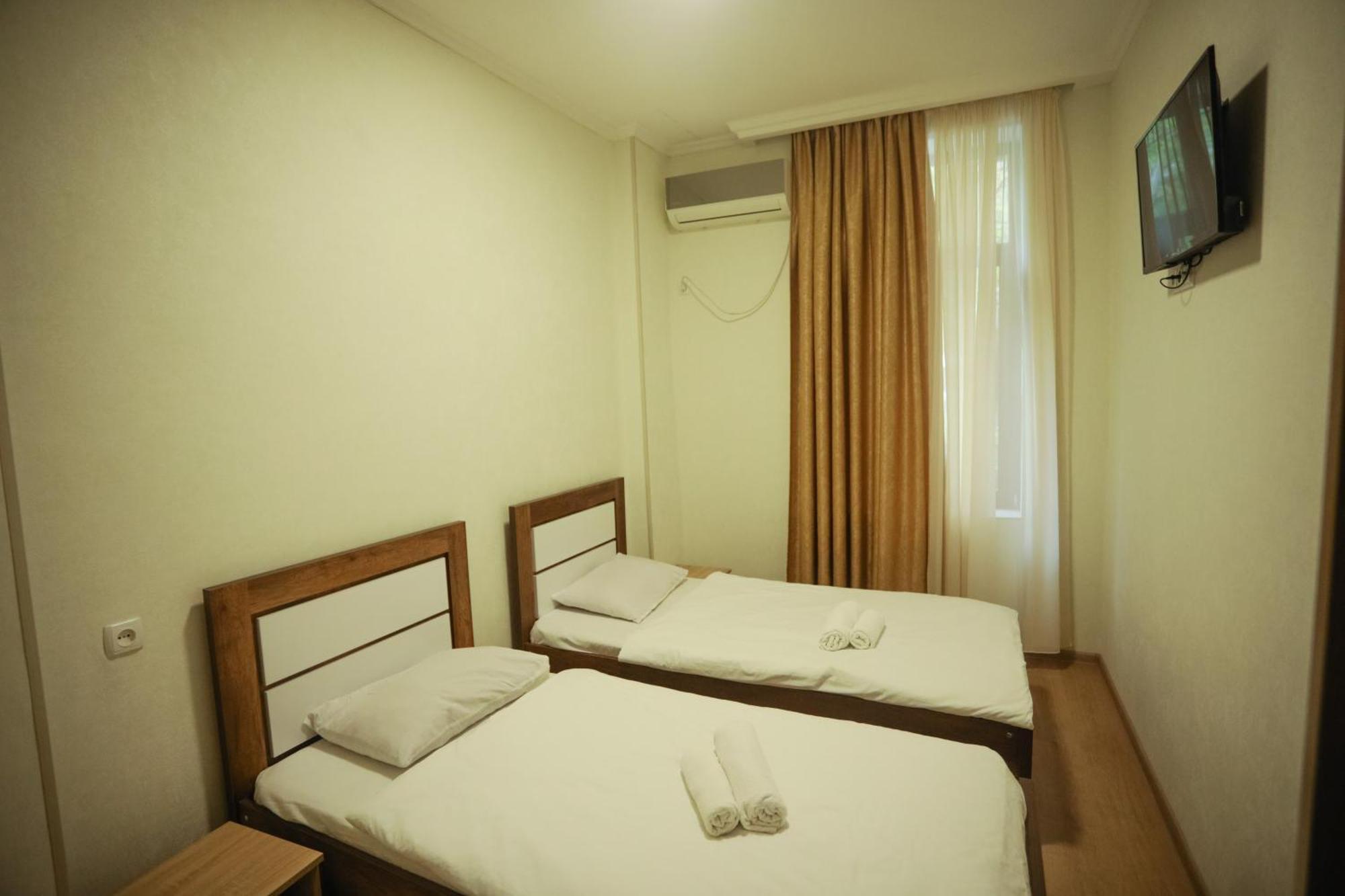 Sayulia Kutaisi Luaran gambar